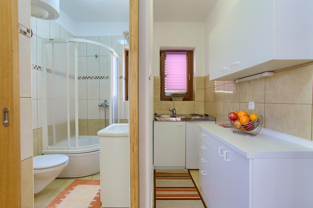 Nadija Studio Apartmani Đảo Krk Ngoại thất bức ảnh