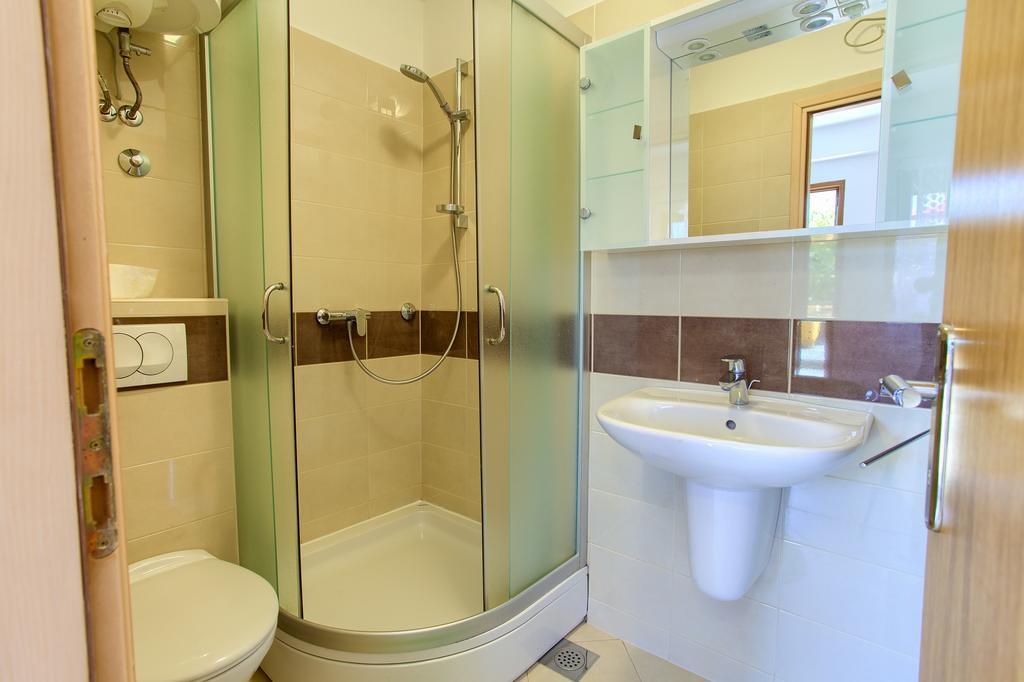 Nadija Studio Apartmani Đảo Krk Ngoại thất bức ảnh