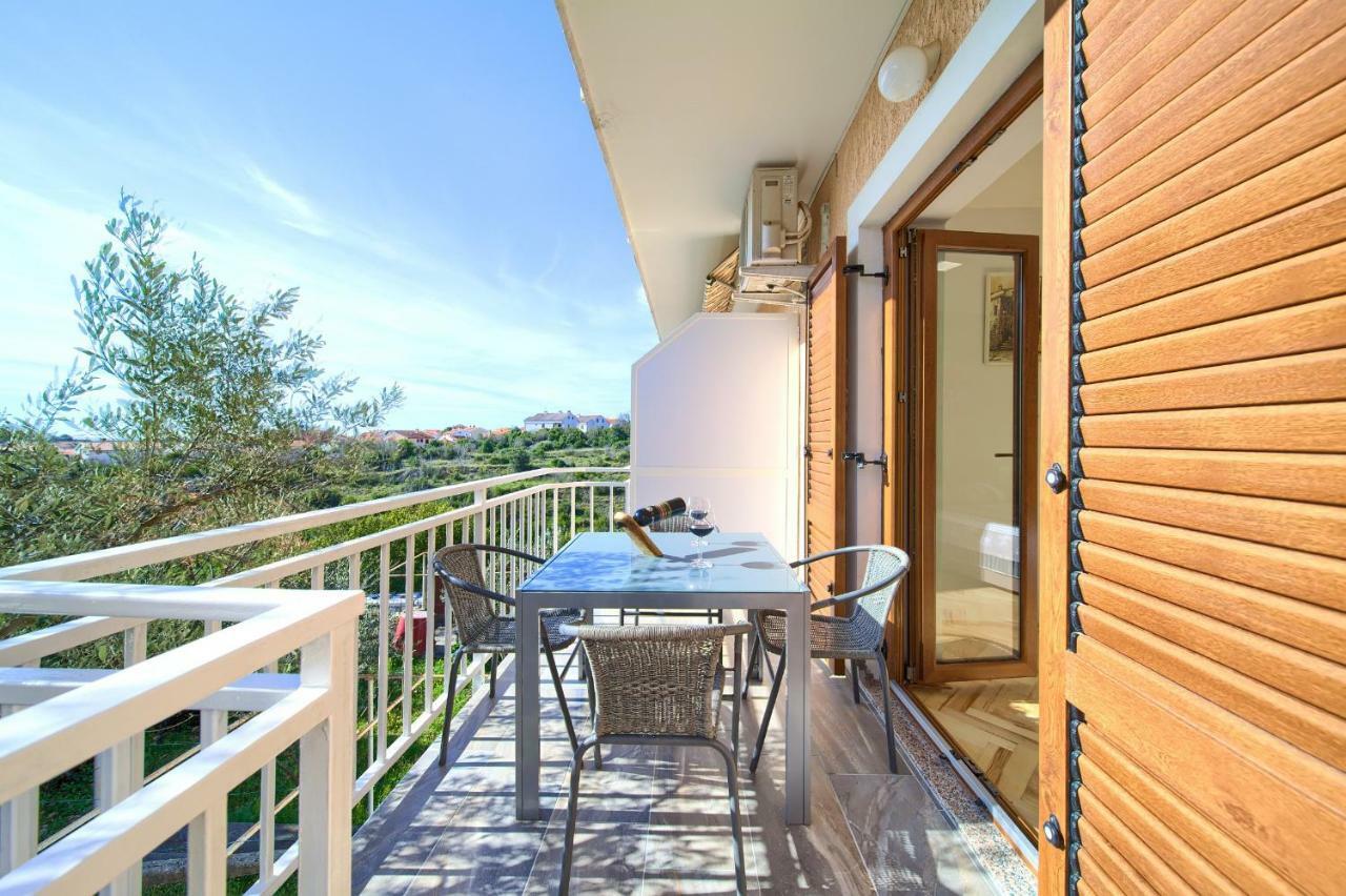 Nadija Studio Apartmani Đảo Krk Ngoại thất bức ảnh